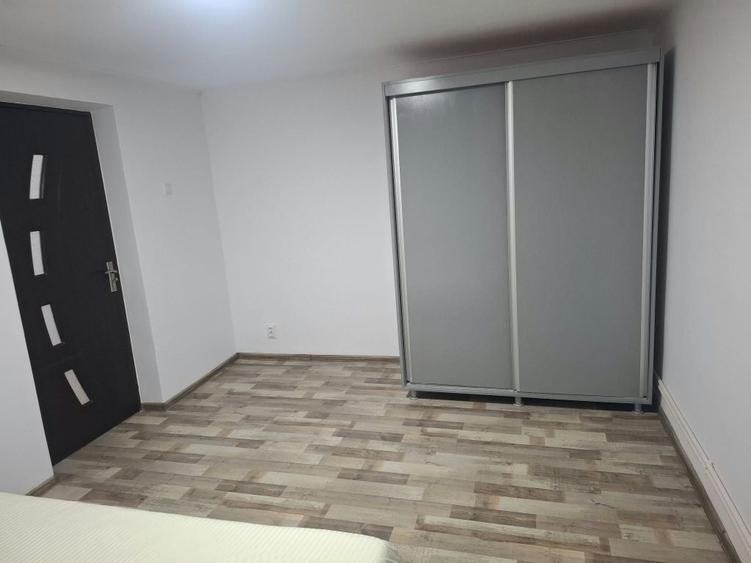 Casă cu 2 camere cu Teren 110 Mp în Central
