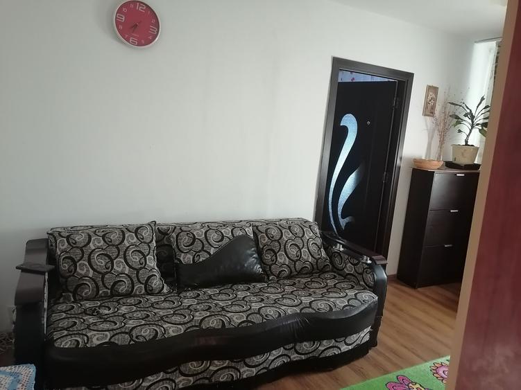Apartament cu 2 camere semidecomandat în Valea Rosie