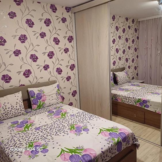 Garsonieră decomandată în Boema