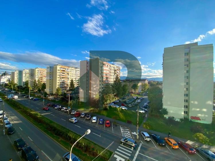Apartament cu 3 camere decomandat, mobilat în Mihai Viteazul