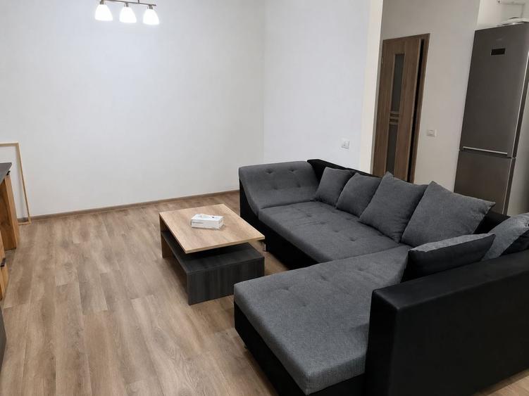 Apartament cu 2 camere decomandat în Complex Studențesc