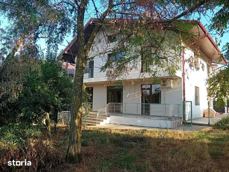 Casă cu 6 camere cu Teren 510 Mp în Mogoșoaia