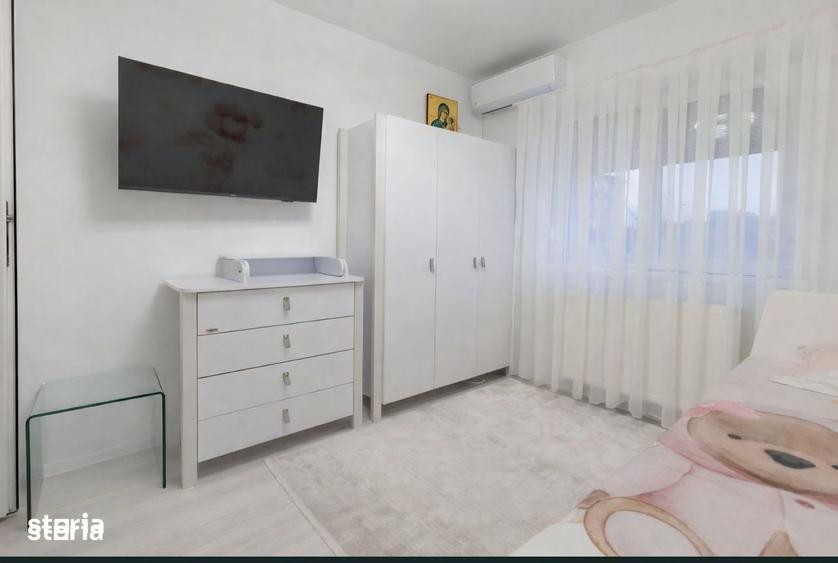 Apartament cu 3 camere decomandat în Rogerius