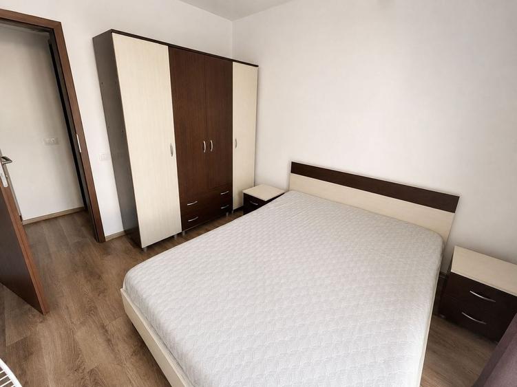 Apartament cu 2 camere semidecomandat, mobilat în Bună Ziua