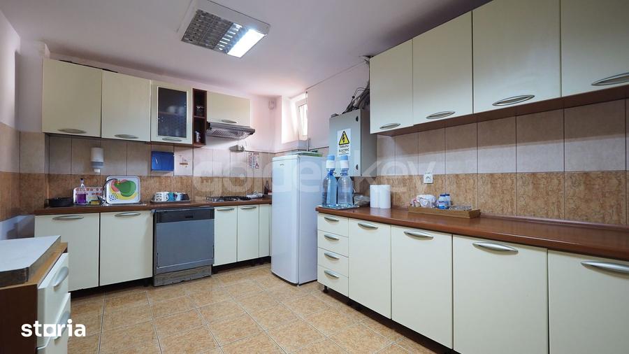Vila cu 8 camere langa parc | 450mpc | 400mp teren - 11