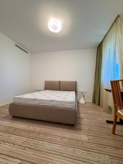 Apartament cu 3 camere decomandat în Băneasa