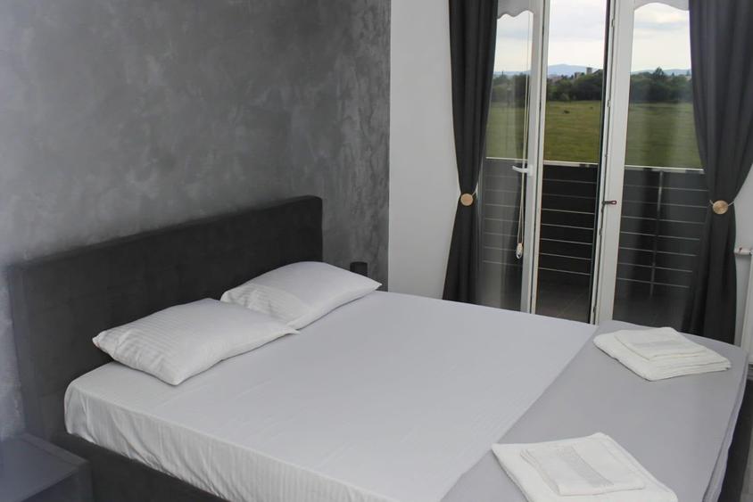 Apartament cu 3 camere decomandat în Avantgarden