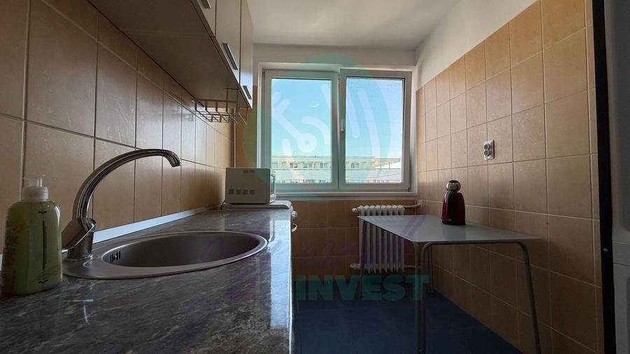 Apartament cu 3 camere semidecomandat, mobilat în Iancului