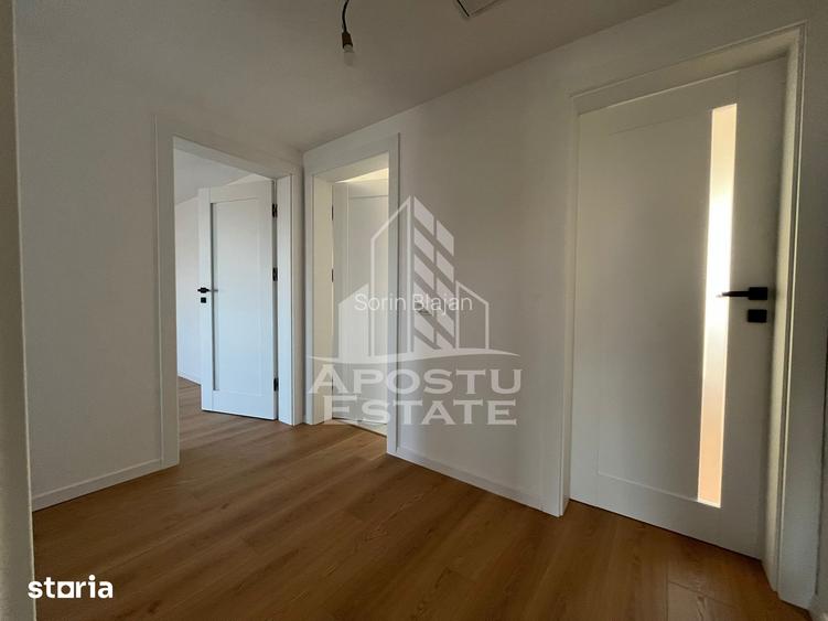 Casa individuala, 6 camere, 2 bai, garaj, teren 913, pompa de caldura