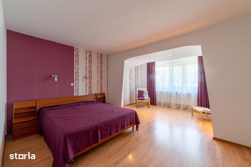 Casă cu 6 camere cu Teren 475 Mp în Găvana