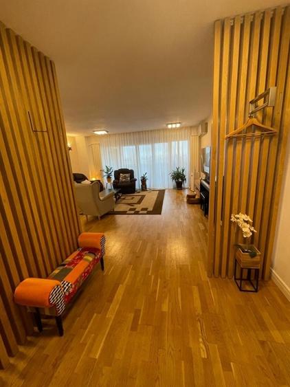 Apartament cu 4 camere decomandat, mobilat în Grivița