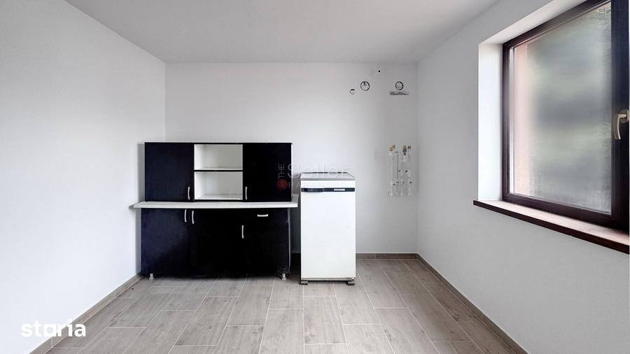 Casă cu 8 camere cu Teren 480 Mp în Bunloc