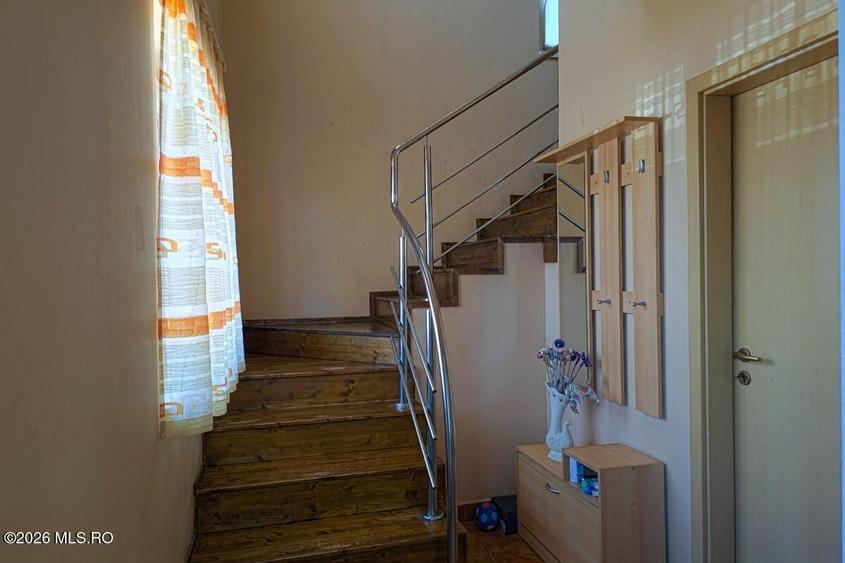 Casă individuală cu 4 camere cu Teren 300 Mp în Săcălaz