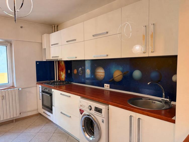 Apartament cu 4 camere decomandat în Sălaj