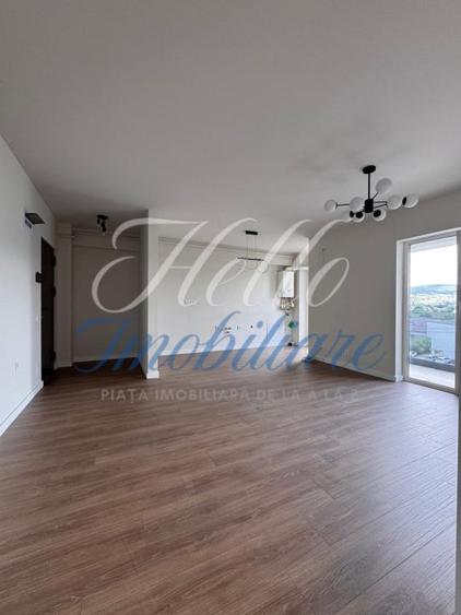 Apartament cu 2 camere semidecomandat în Florești