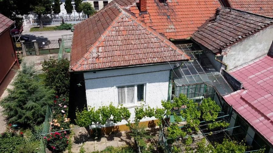 Casă individuală cu 5 camere cu Canalizare în Șagului