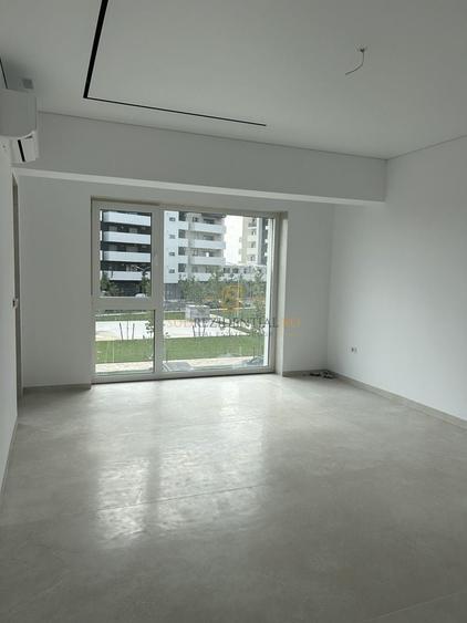 Apartament cu 3 camere decomandat în Berceni