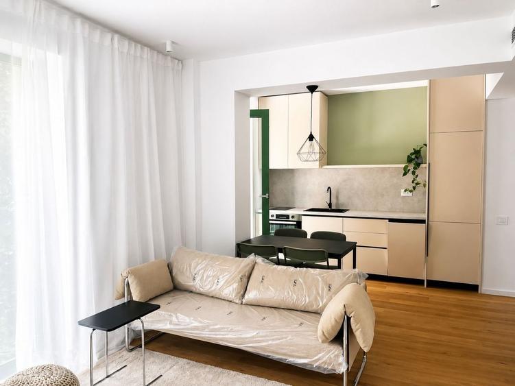 Apartament cu 2 camere semidecomandat, mobilat în Mihai Bravu