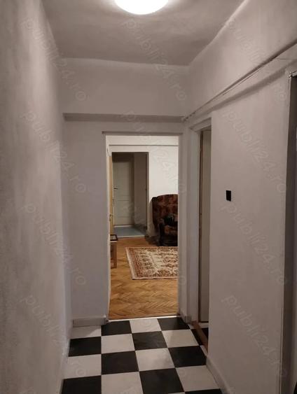 Apartament cu 2 camere semidecomandat în Central