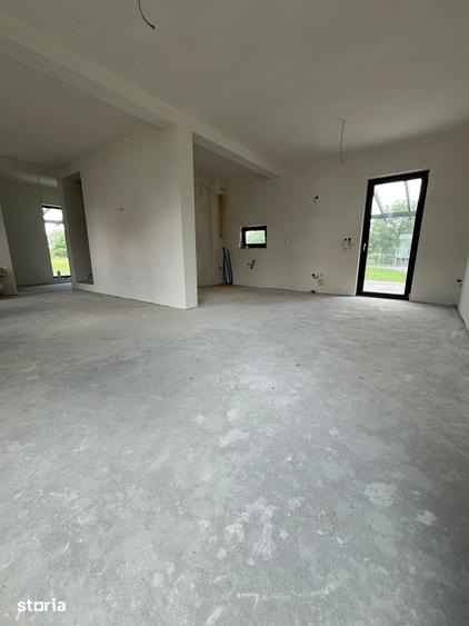 Casă cu 3 camere cu Teren 660 Mp în Burdea