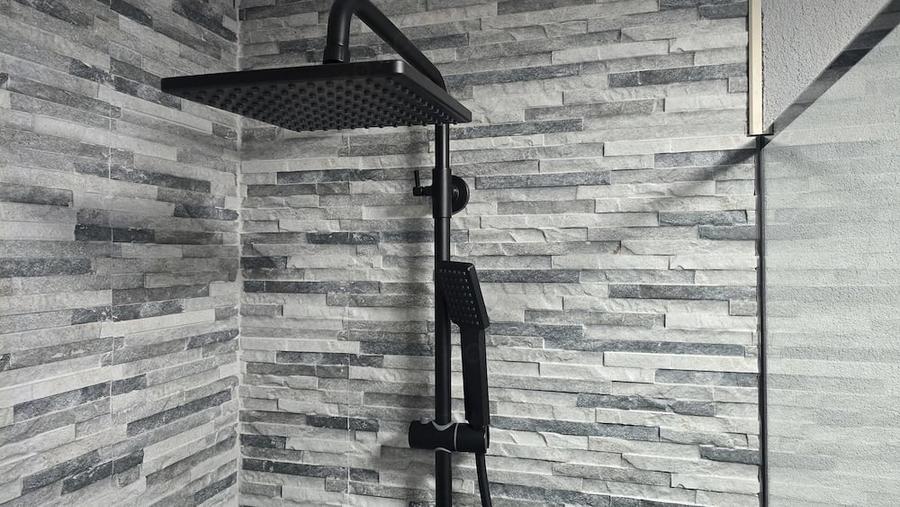 Apartament cu 2 camere semidecomandat în Zamfirescu