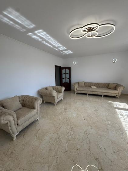 Apartament cu 3 camere în Fundeni