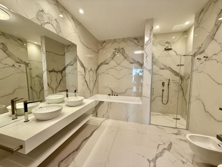 Apartament cu 4 camere în Floreasca
