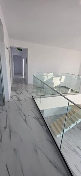 Spațiu industrial, de 260 mp, în Valea Adâncă