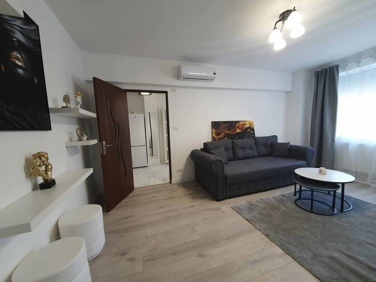 Apartament cu 2 camere semidecomandat în Ultracentral