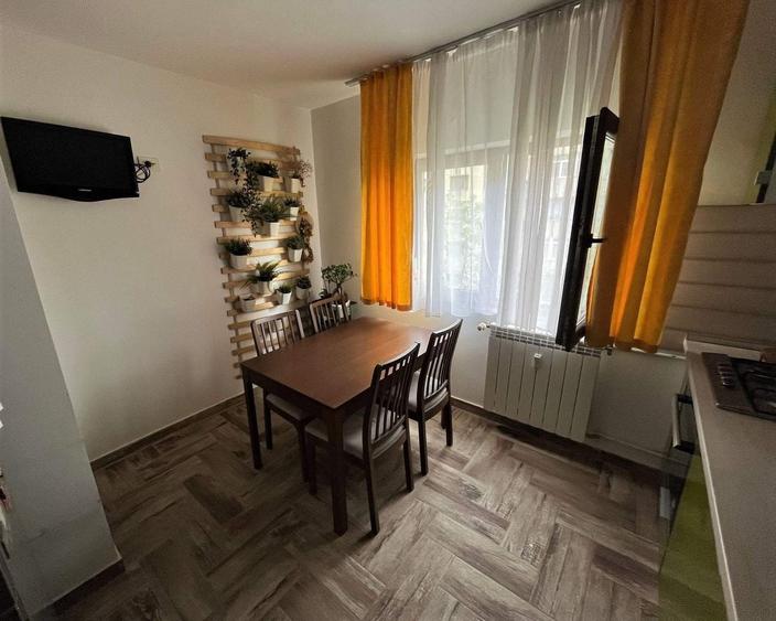 Apartament cu 2 camere decomandat, mobilat în Sebastian
