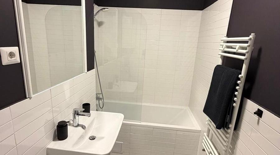 Apartament cu 2 camere decomandat, mobilat în Aviatorilor