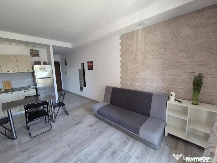 Apartament cu 2 camere semidecomandat în Ștefăneștii de Jos