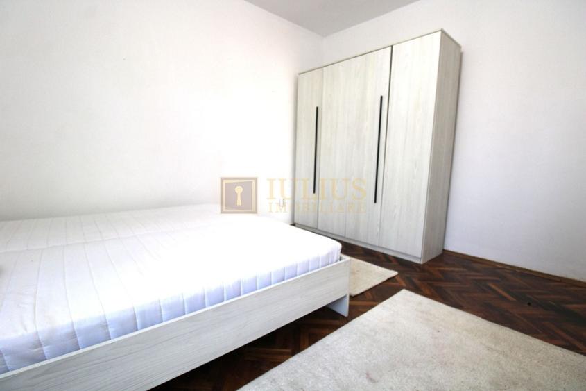 Apartament cu 4 camere semidecomandat, mobilat în Central