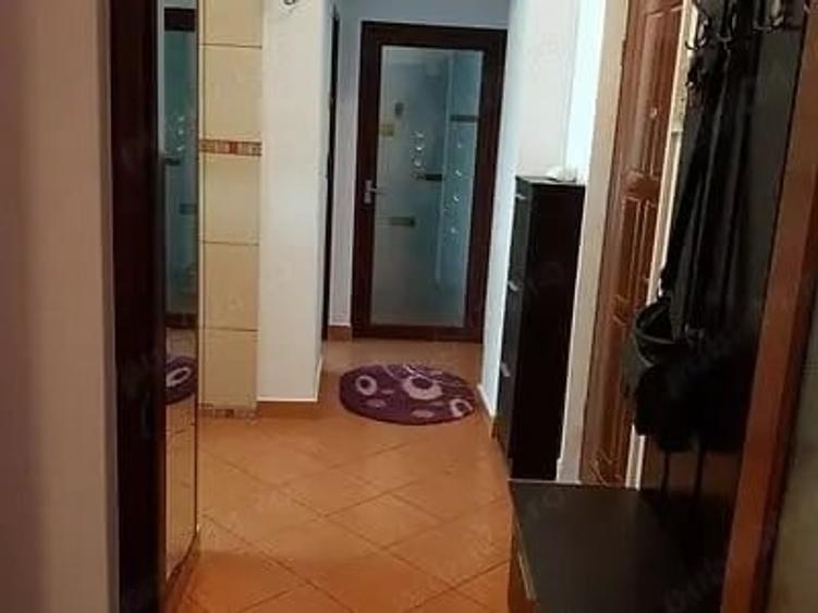 Apartament cu 2 camere decomandat, mobilat în Brâncoveanu