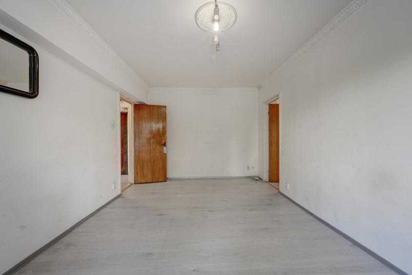 Apartament cu 3 camere decomandat în Lujerului