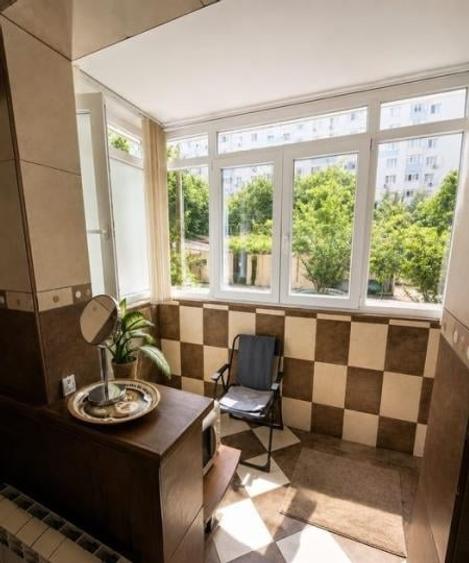 Apartament cu 2 camere decomandat în Berceni