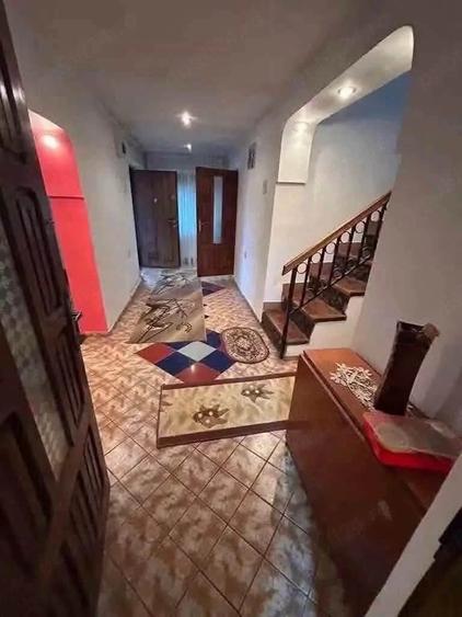 Casă cu 3 camere cu Teren 817 Mp în Central