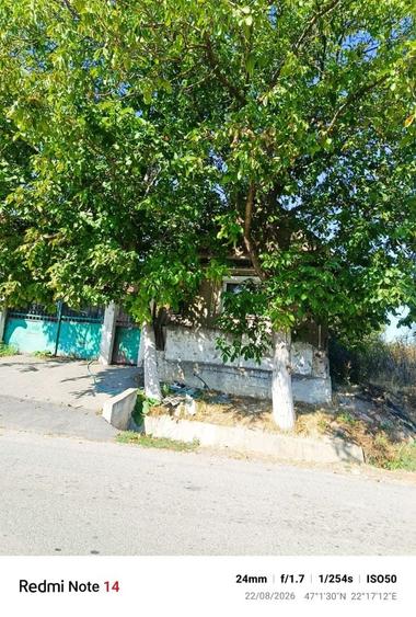 Casă cu 4 camere în Hotar