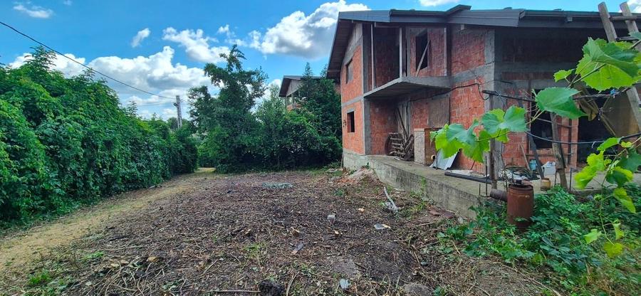 Casă individuală cu 3 camere cu Teren 450 Mp în Nicolina