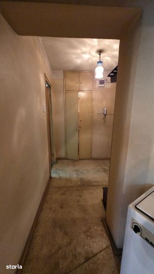Apartament cu 2 camere decomandat în Gara de Nord