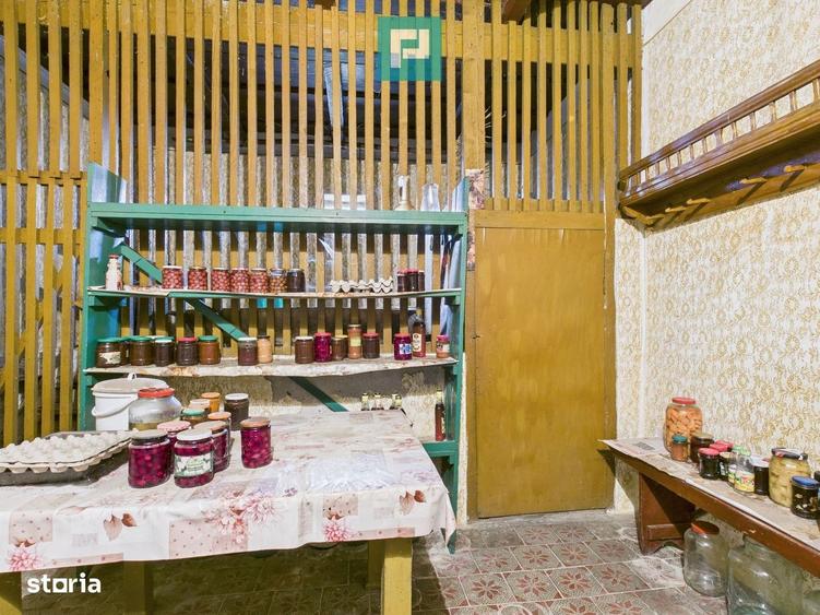 Casă cu 4 camere în Central