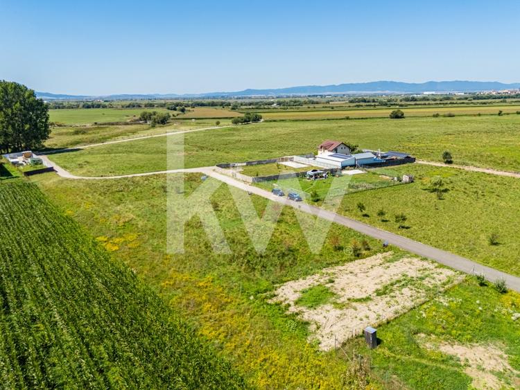Teren agricol intravilan de 500 mp, în Sânpetru
