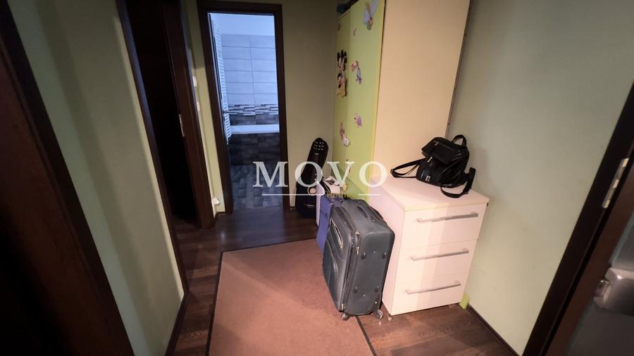 Apartament cu 3 camere decomandat, mobilat în Lunei