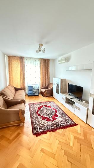 Apartament cu 4 camere decomandat în Săsar