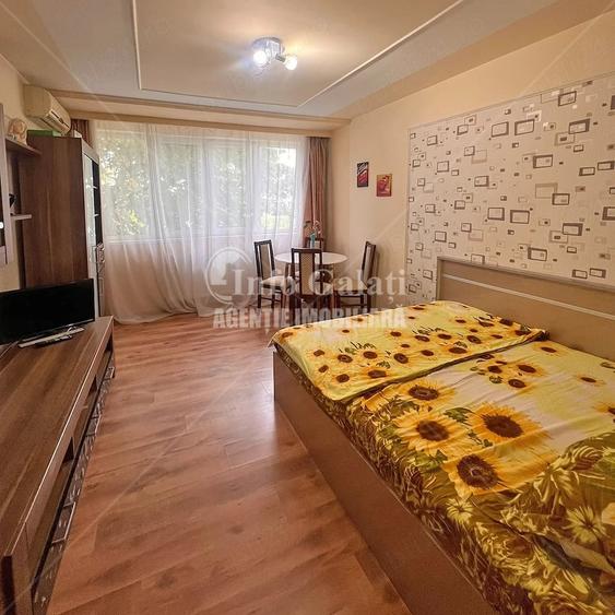 Garsonieră decomandată în Faleză
