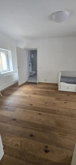 Casă cu 3 camere cu Teren 200 Mp în Central
