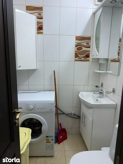 Apartament cu 3 camere, mobilat în Vitan