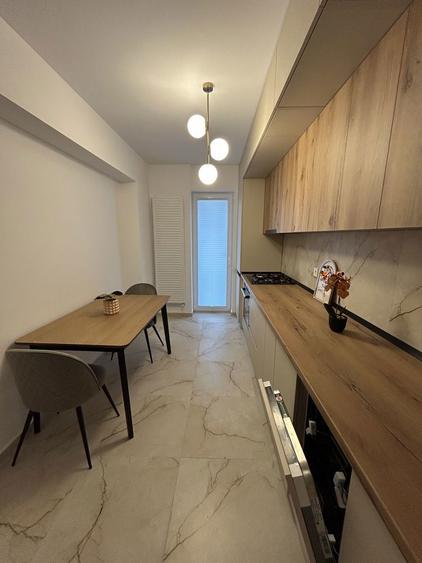 Apartament cu 2 camere decomandat în Exterior Vest