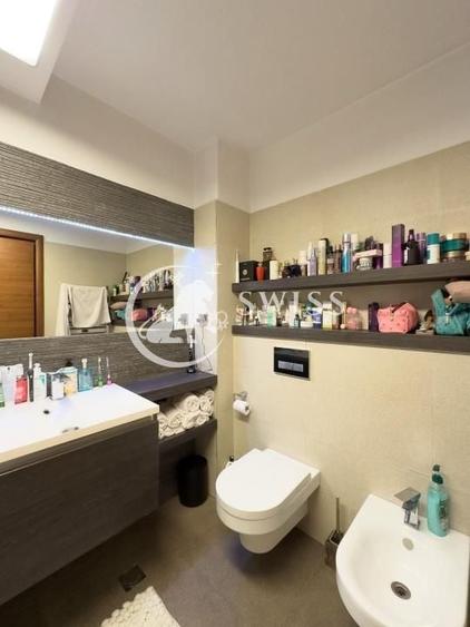 Apartament cu 3 camere semidecomandat, mobilat în Bună Ziua