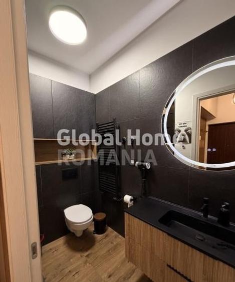 Apartament cu 2 camere semidecomandat, mobilat în 1 Mai